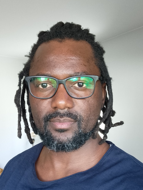 Anthropology Lecture Series: #2: An anthropologist from the Global South Plays with Augmented Reality: Reflections on technology, public spaces, politics, and waste in&nbsp;Maputo